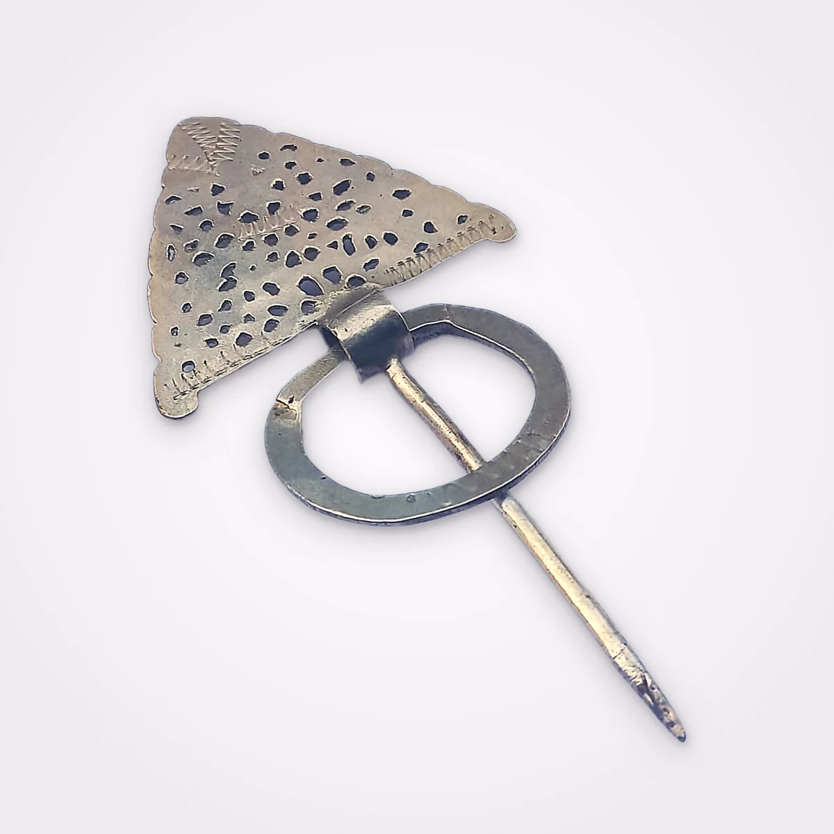 Vintage Ethnic Fibula Brooch Adorned With Foliages, Handcrafted By The Berbers In Tunisia – Circa 1950